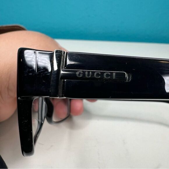 Gucci proscribed frames minimalistic style with case - Picture 2 of 9
